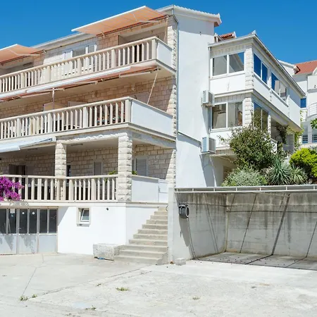 Marelic - Sun Apartment Zavalatica
