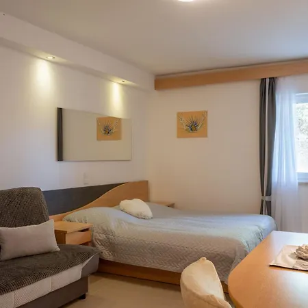 Apartment Marelic - Sun