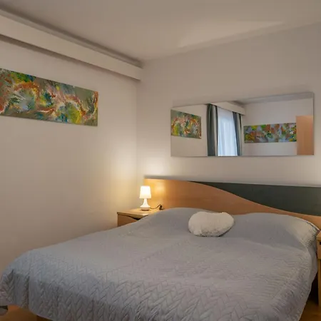 Apartment Marelic - Sun